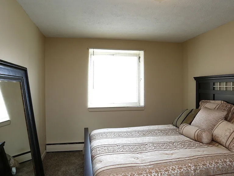 Chamberlain I & II Apartments — Photo 14