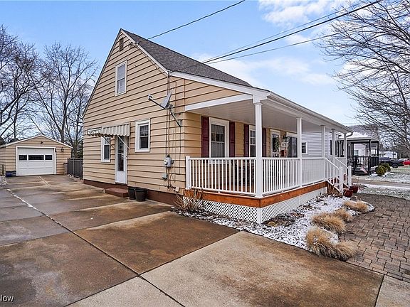 2nd image of 3232 7th St
