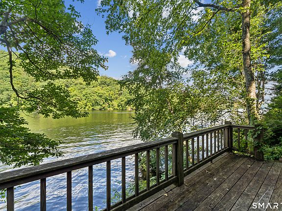 4th image of 77 Algonquin Trail