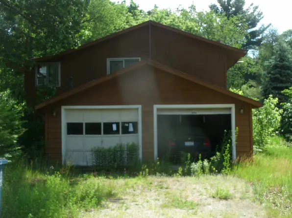 16800 Trufant Ave, Sand Lake, MI 49343