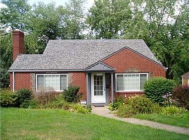 1st image of 700 Rolling Green Dr
