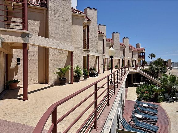 3rd image of 7312 Seawall Blvd APT 205