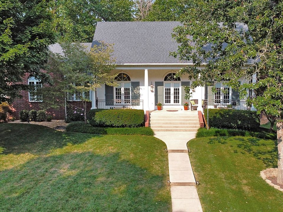1st image of 1210 Westwood Dr