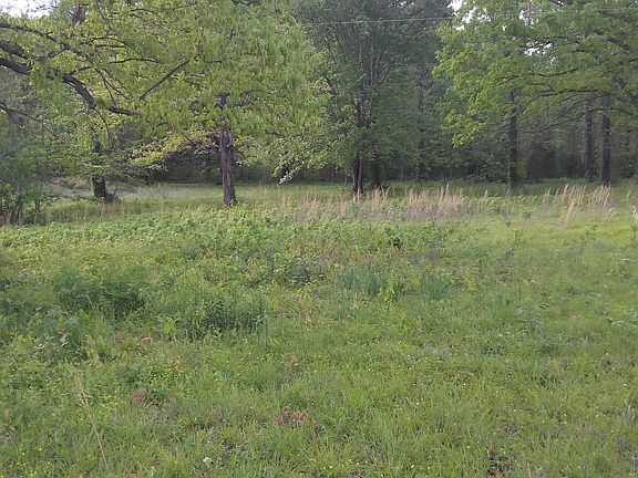 flat to very slight slant