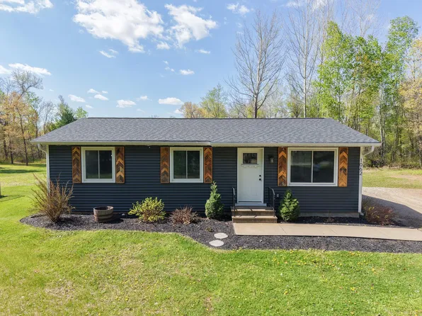 1062 N Ryan Lake Rd NE, Isanti, MN 55040