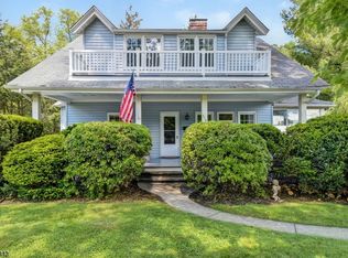 376 Ridgedale Ave, East Hanover, NJ 07936