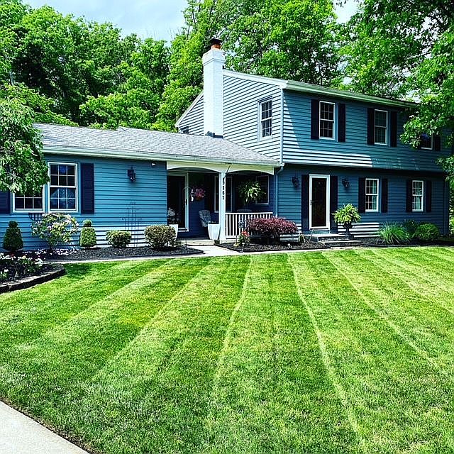 1st image of 9167 White Oaks Cir