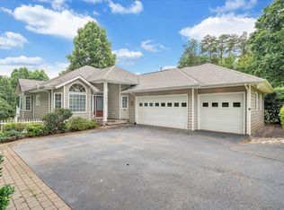 1914 Buccaneer Rd, Moneta, VA 24121