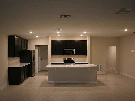 2nd image of 468 N Andrea Cir