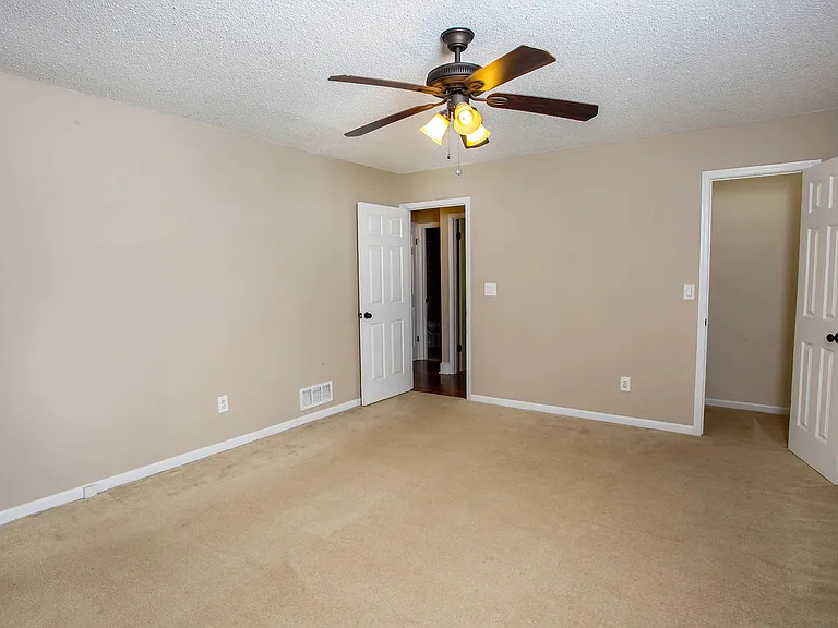 4641 Anastasia Ct SE — Photo 17