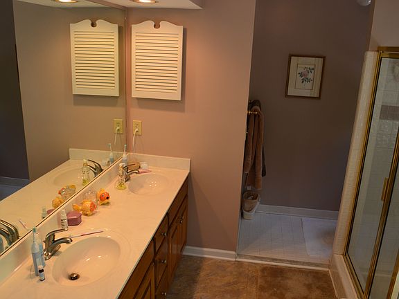 5th image of 2654 Wood Gate Way