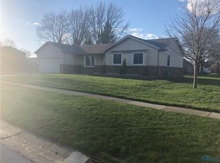 2941 Springtime Dr, Oregon, OH 43616