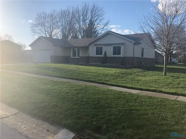 2941 Springtime Dr, Oregon, OH 43616