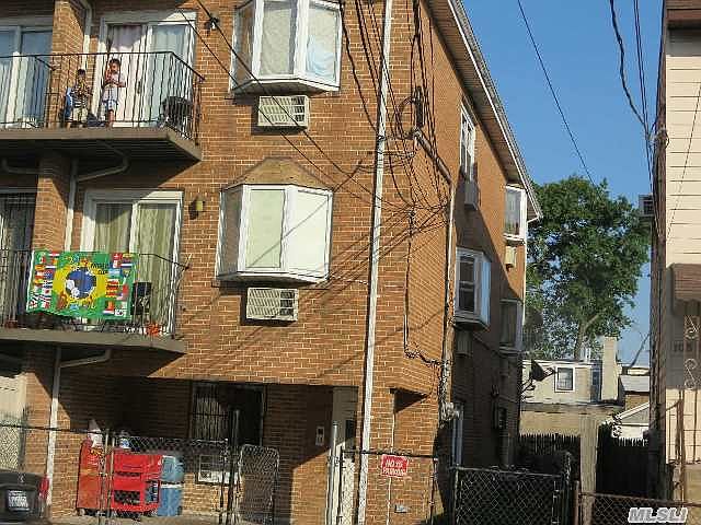 2nd image of 10338 52nd Ave