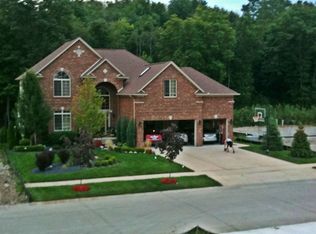 51762 Leshan Dr, Chesterfield, MI
