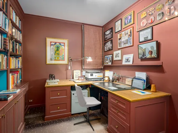 570 Park Avenue image 15 of 19