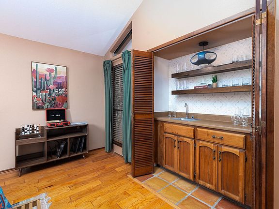 3rd image of 8311 Kingsway St #Id1233176p