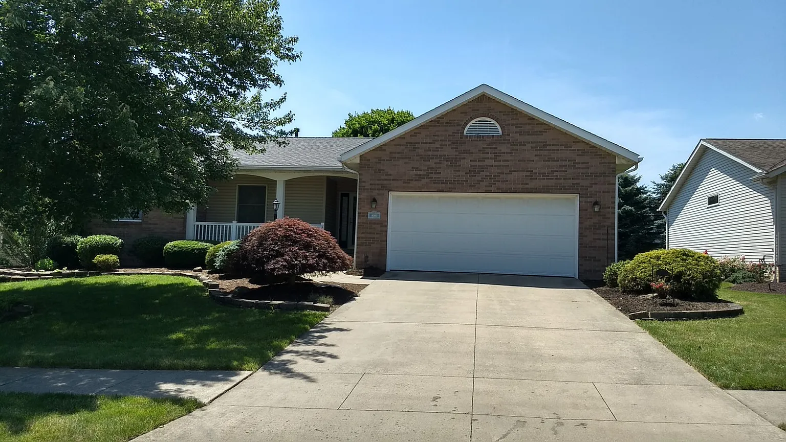 656 Danberry Dr photo 1