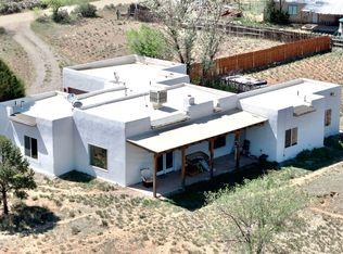 233 Calle Vista, Ranchos de Taos, NM 87557