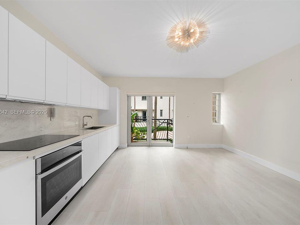 1st image of 435 21st St #103