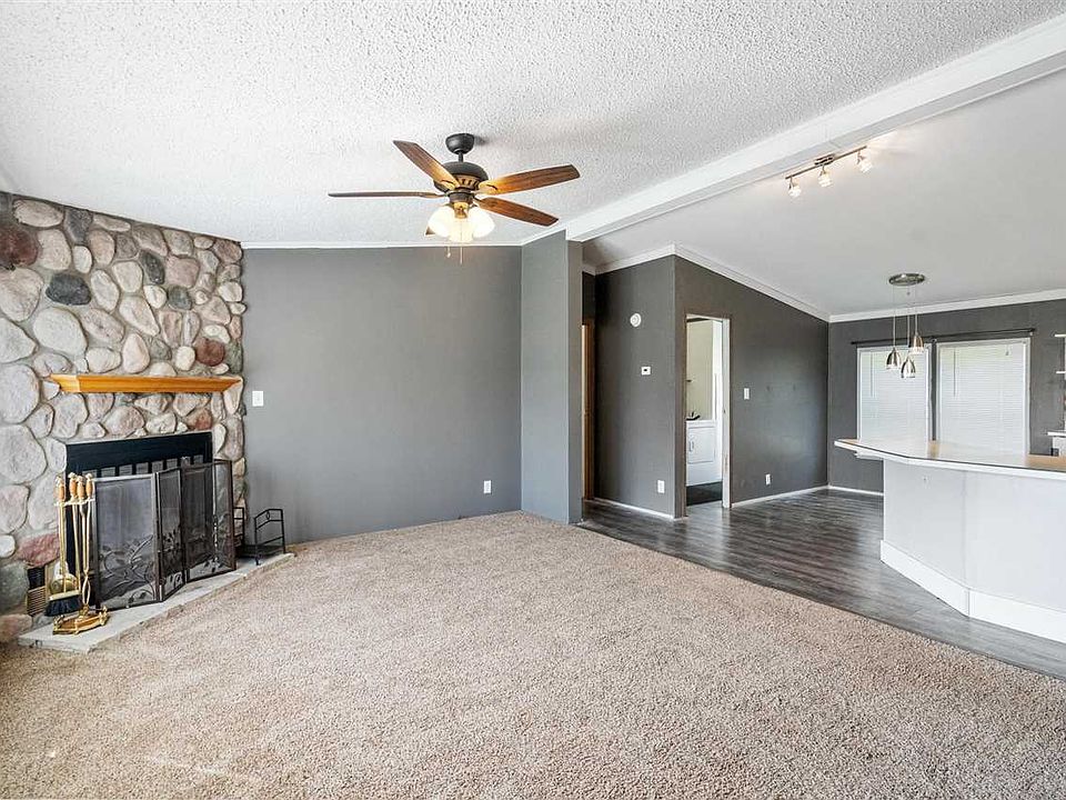 6685 M 66 N Charlevoix, MI Zillow Apartments for Rent in Charlevoix