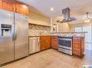 1013 Chestnut St #1, San Marcos, TX 78666