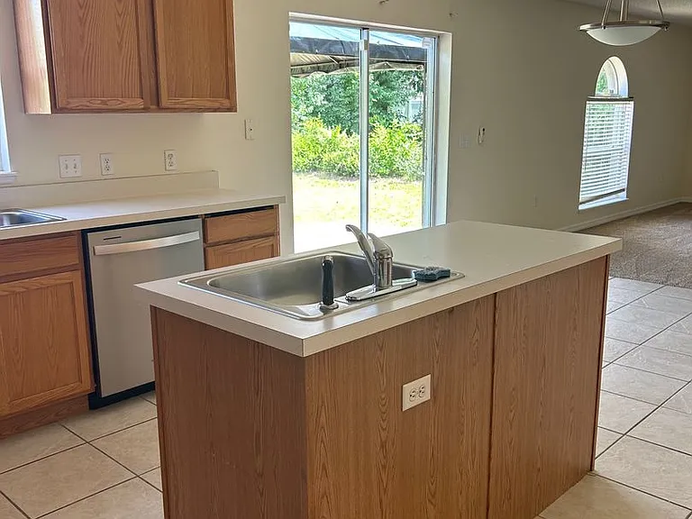 2940 Bedford St — Photo 13