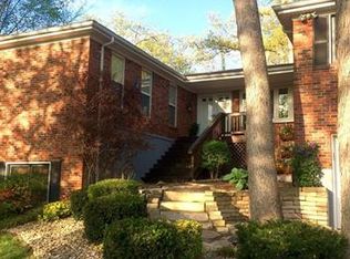 10845 Forest Circle Dr, Saint Louis, MO