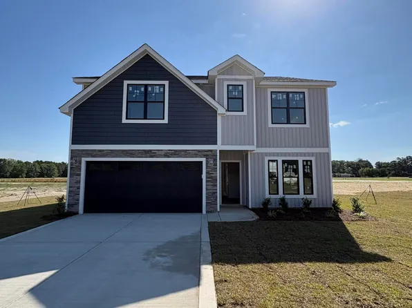 1548 Eastbay Dr, Fayetteville, NC 28312