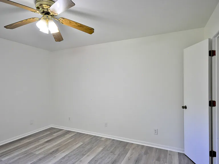 973 Hot Shot Dr — Photo 20