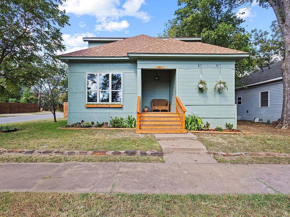 1st image of 831 W Owing St