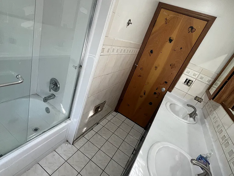 4N255 Route 83 — Photo 18