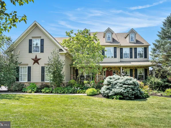 3016 Grace Ln, Pennsburg, PA 18073