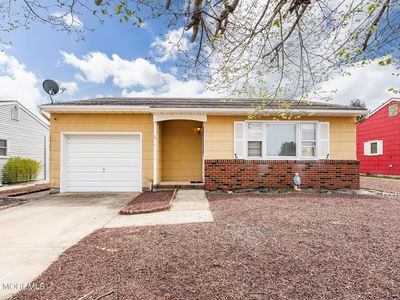 233 Westbrook Drive, Toms River, NJ, 08757
