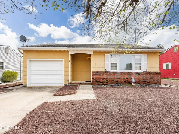 233 Westbrook Drive, Toms River, NJ 08757