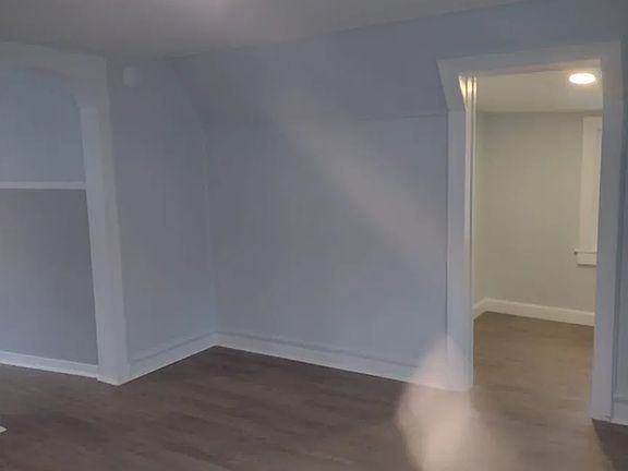 2nd image of 60 Belden St Floor 2