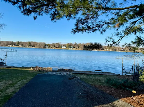 7880 7th St, Stanwood, MI 49346