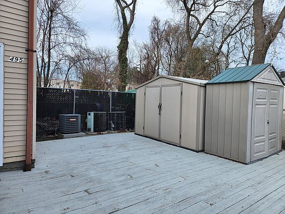2nd image of 495 Jewett Ave Floor 1