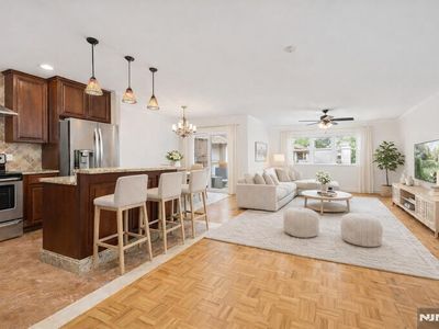 1111 River Rd APT F26, Edgewater, NJ, 07020