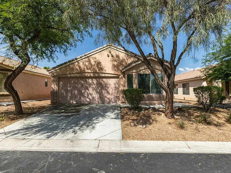 6763 Bison Creek St — Photo 35