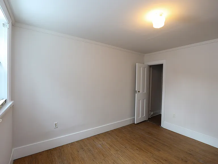 16 John St #5 — Photo 11