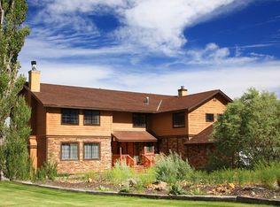 378 Wilson Creek Rd, Lee Vining, CA 93541