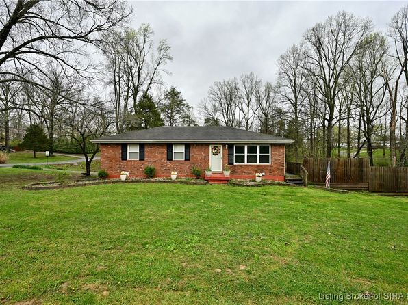 1795 Pin Oak Drive NE, New Salisbury, IN 47161