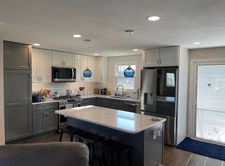 8142 Oldbury Rd, Liverpool, NY 13090