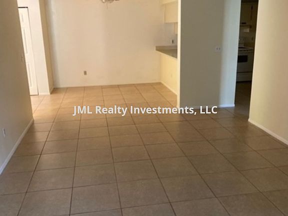 3rd image of 650 Kenwick 103 Cir