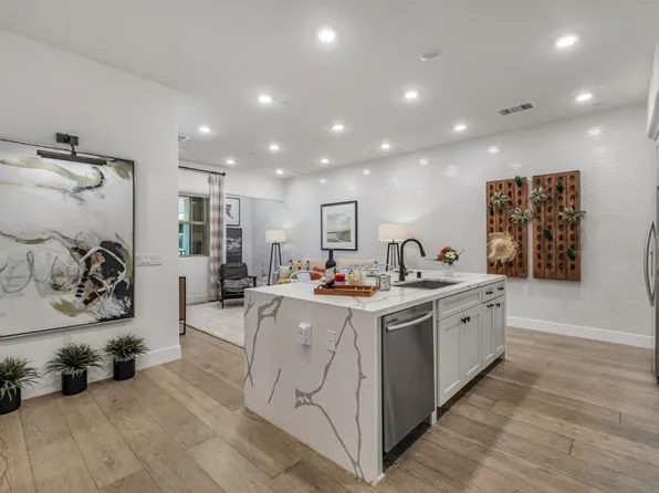 1000 Berryessa Ln #211, Davis, CA 95616