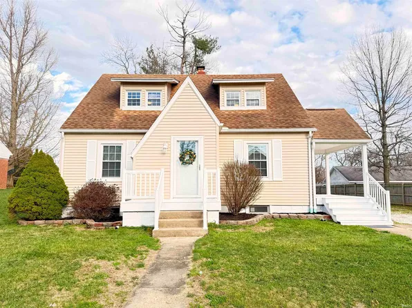 1109 N 1st St, Boonville, IN 47601