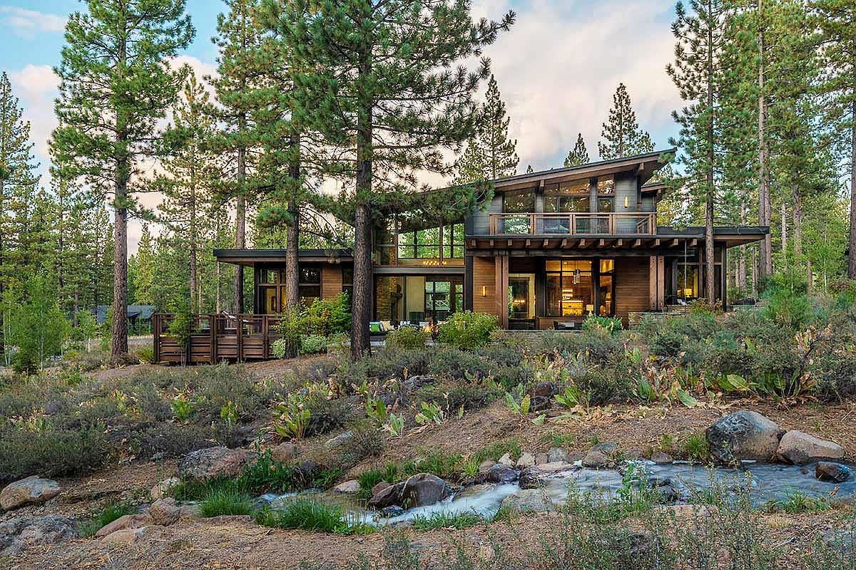 8433 Newhall Dr, Truckee, CA 96161 Zillow