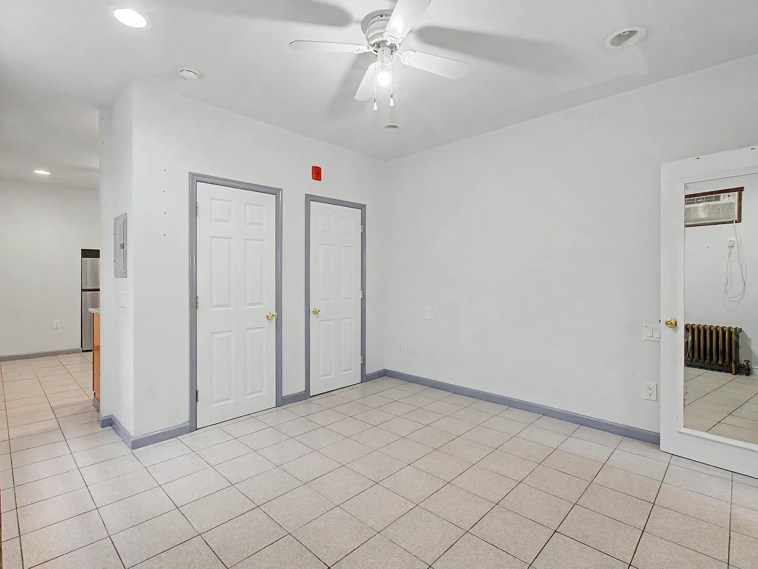 1425 Jackson Street - 1R — Photo 2