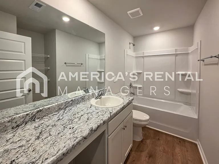 4115 Hudson Rd — Photo 44